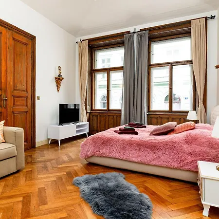 Imperial Deluxe Apartment *